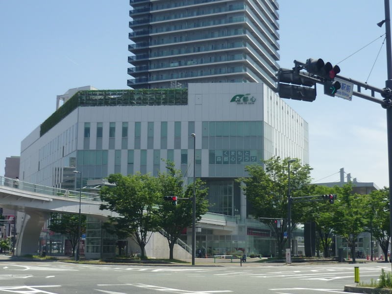 くまもと森都心プラザ図書館